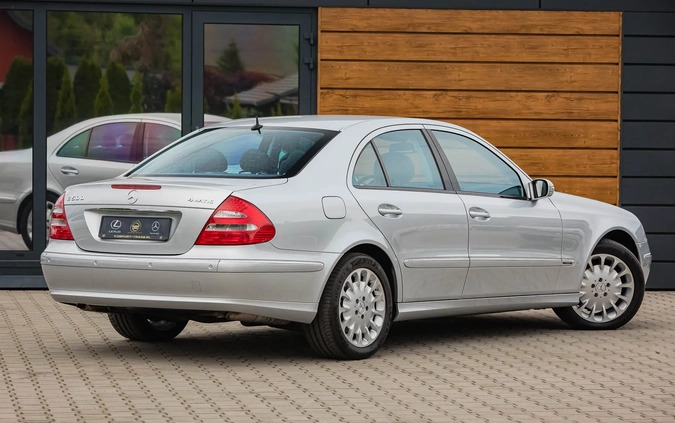 Mercedes-Benz Klasa E cena 79000 przebieg: 168000, rok produkcji 2005 z Kłodzko małe 781